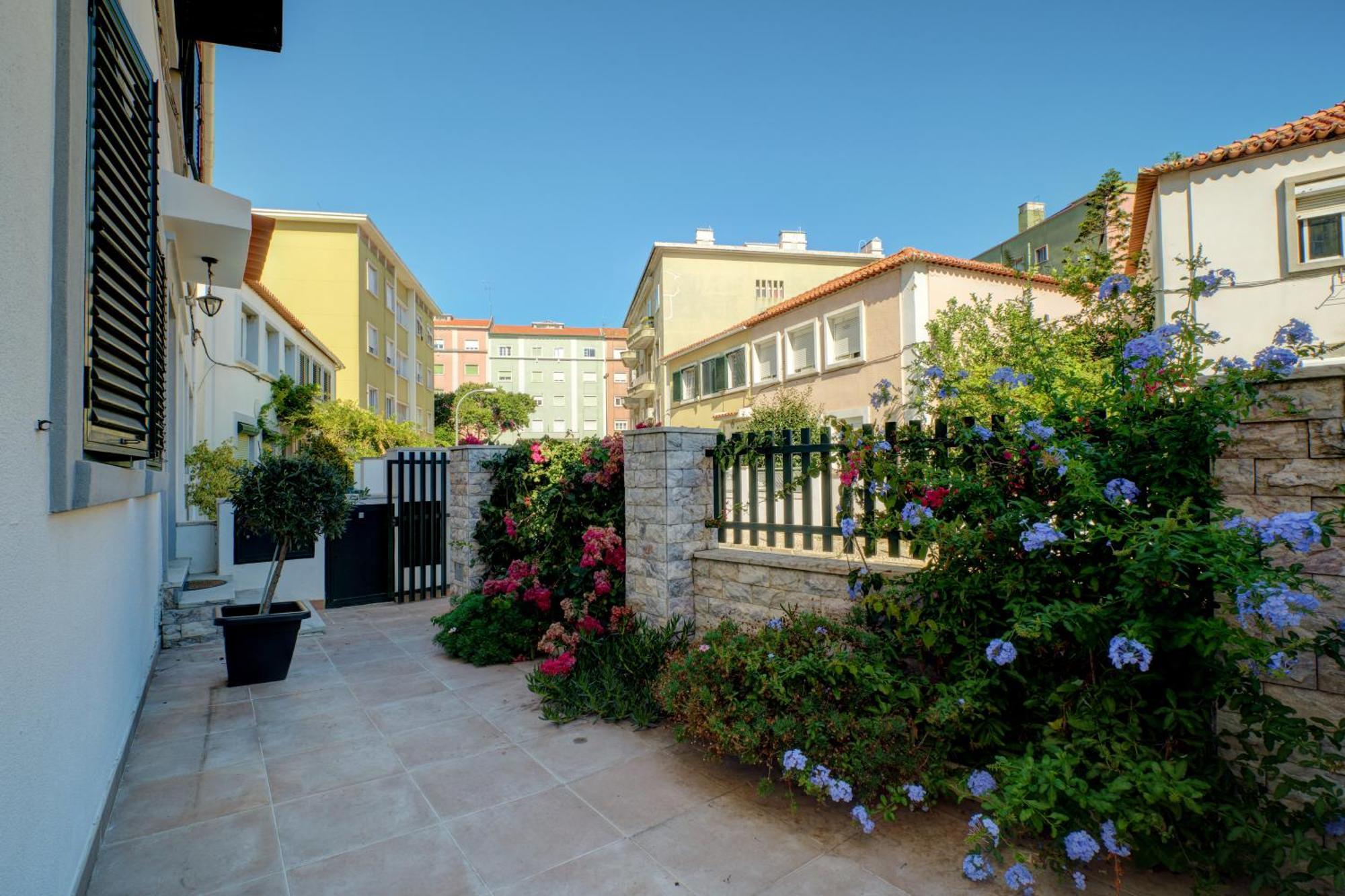 Comfortable Town House In Quiet Area By Lovelystay Lisboa Ngoại thất bức ảnh