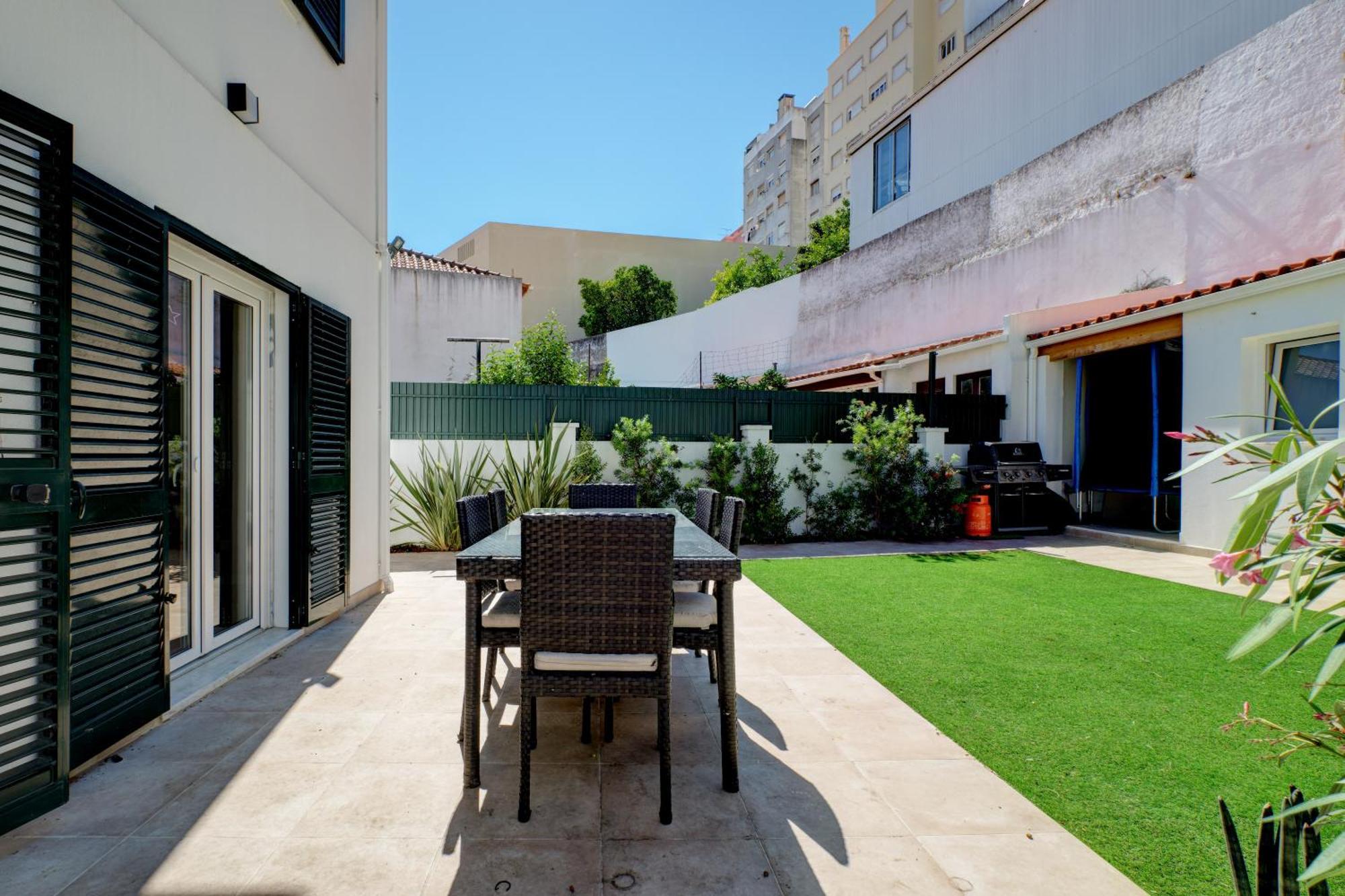 Comfortable Town House In Quiet Area By Lovelystay Lisboa Ngoại thất bức ảnh